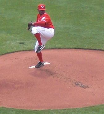 Nice to see former Dragon Johnny Cueto still wear his pants high with the red sock showing